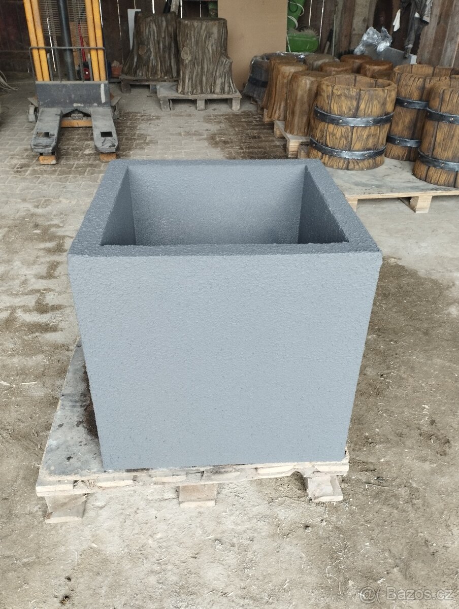 Vyvýšený záhon-květináč - 5