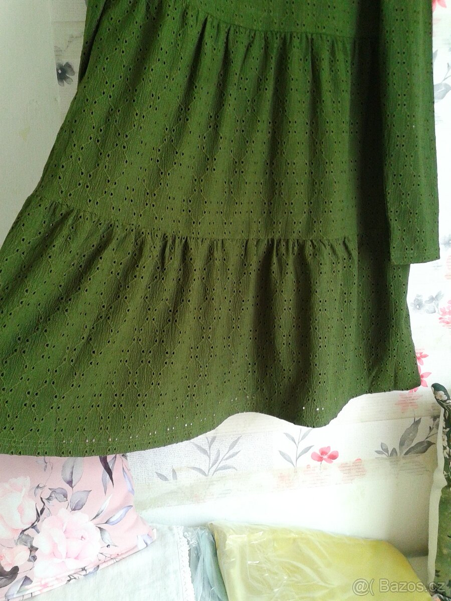 Krásné šaty jaro 40/42 - 5