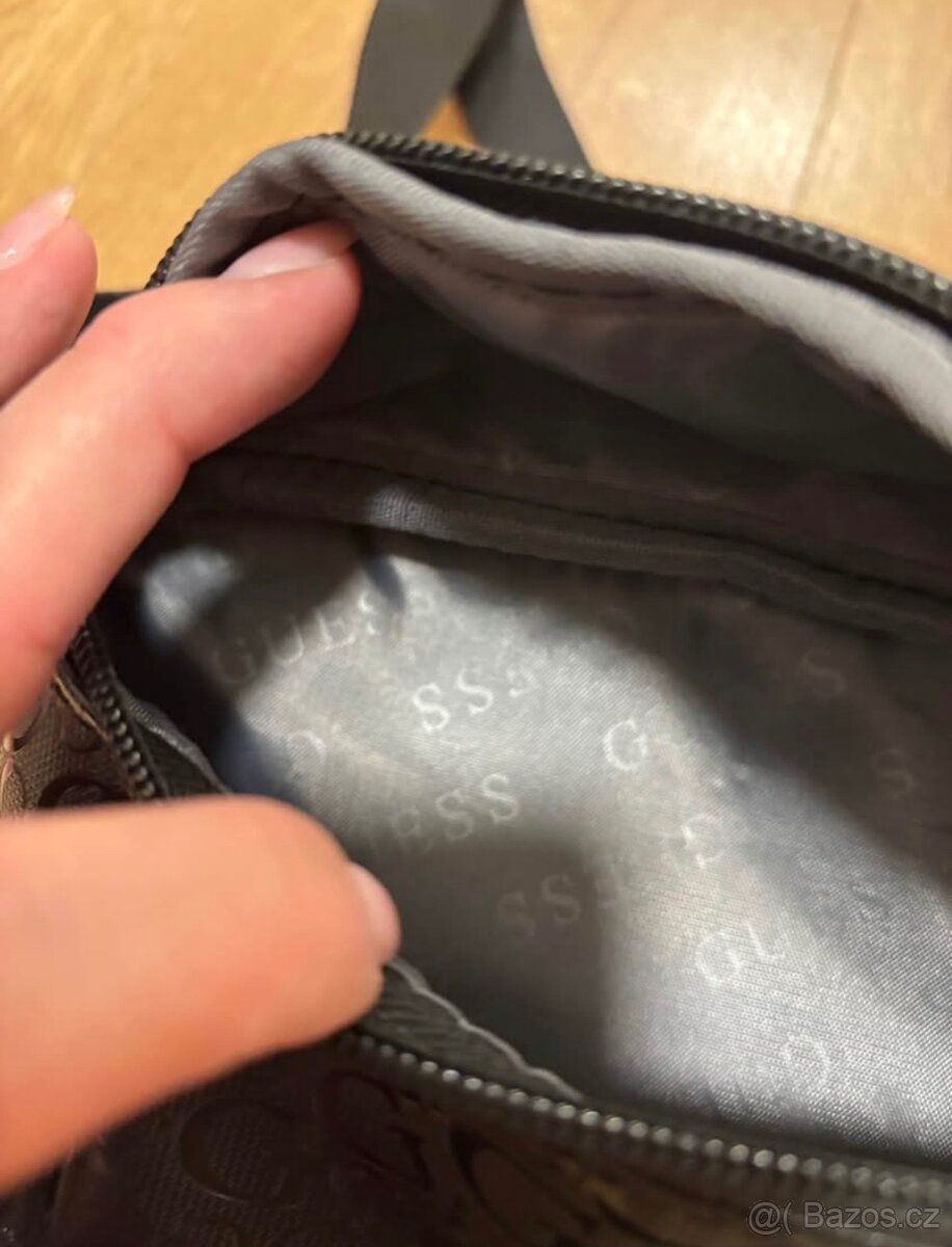 Guess ledvinka/kabelka - 5