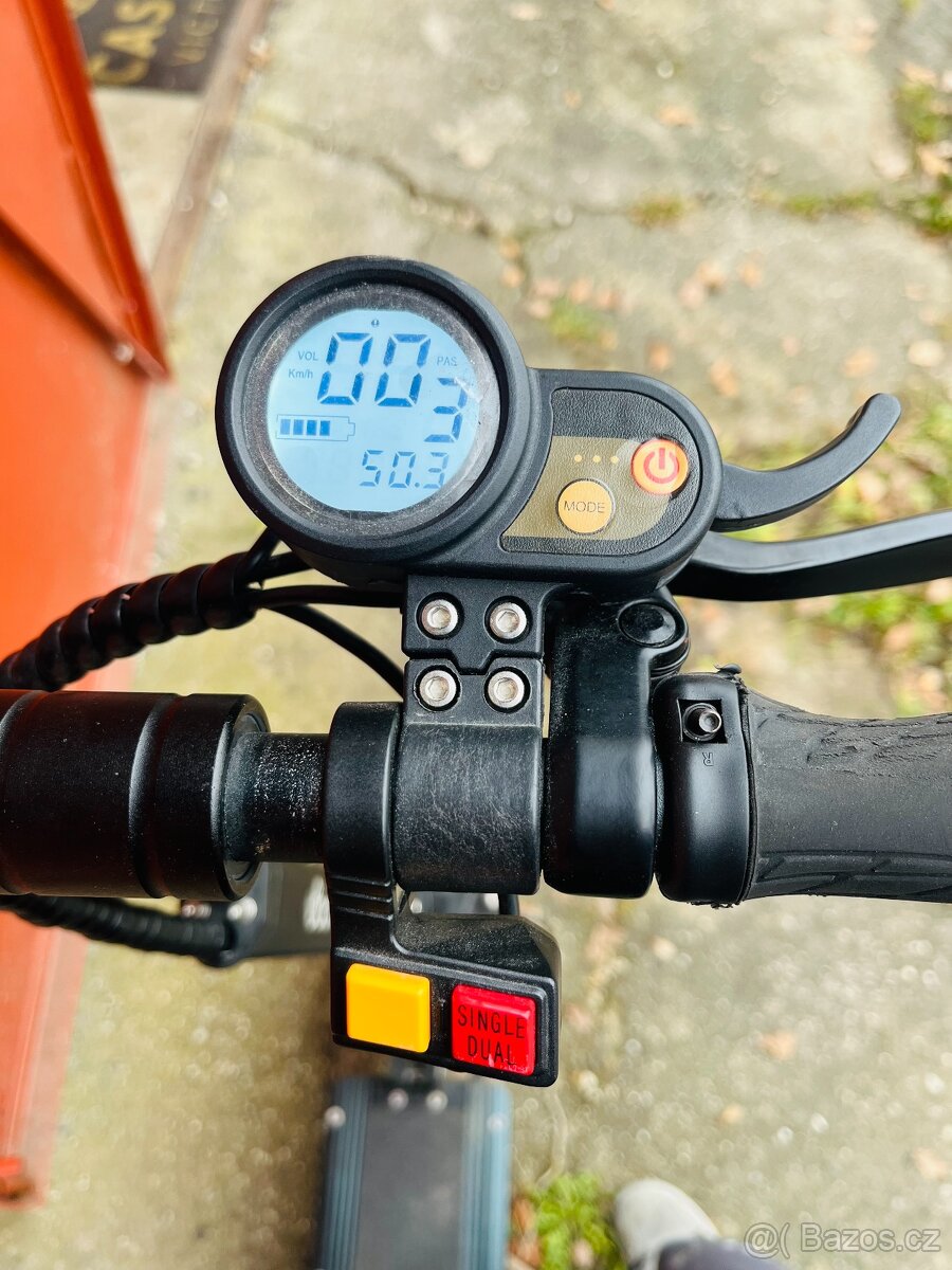 Elektrokoloběžka City Boss D1000LH - 5