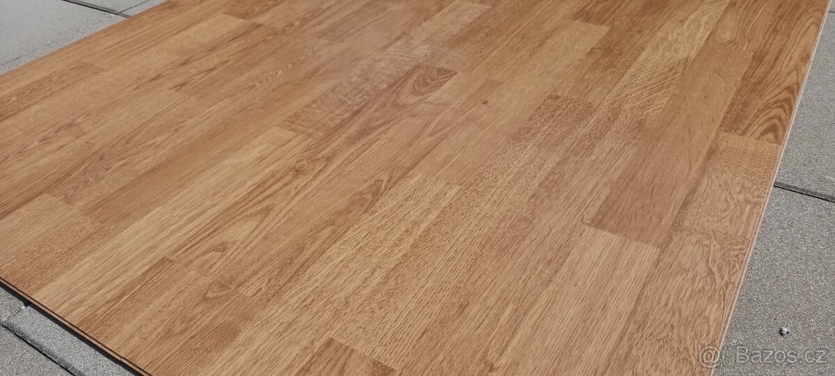 Prodej laminátové podlahy - barva světlý dub (přírodní) - 5