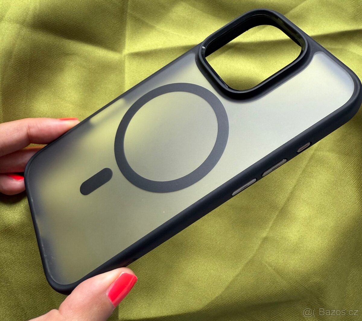 MagSafe kryt na iPhone 16 Pro, nový, sleva 399 Kč. - 5