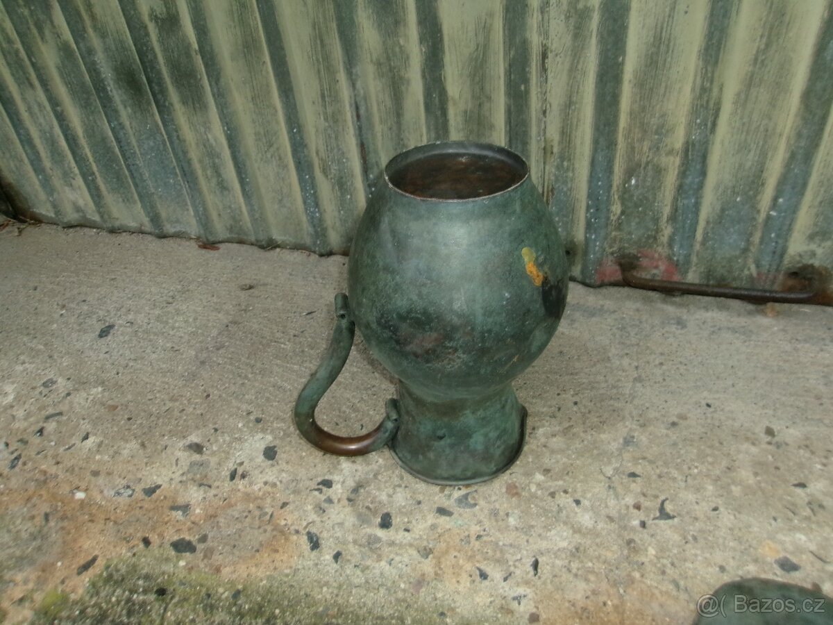 starý měděný džbán - 5