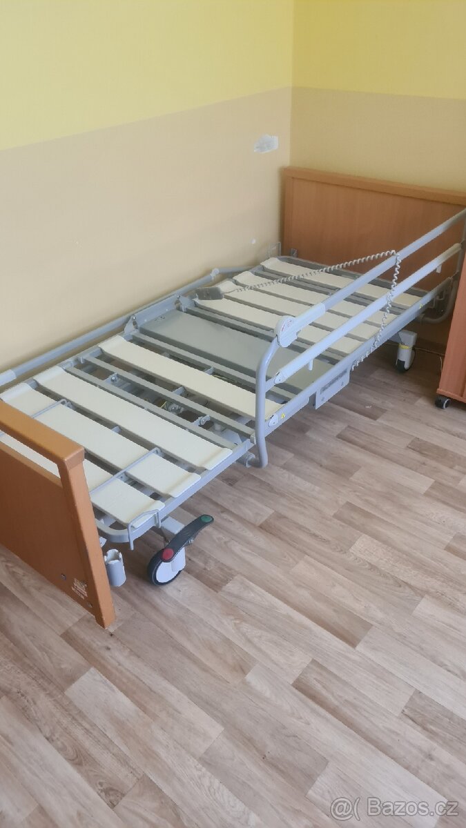 Zdravotní elektrická polohovací postel - 5