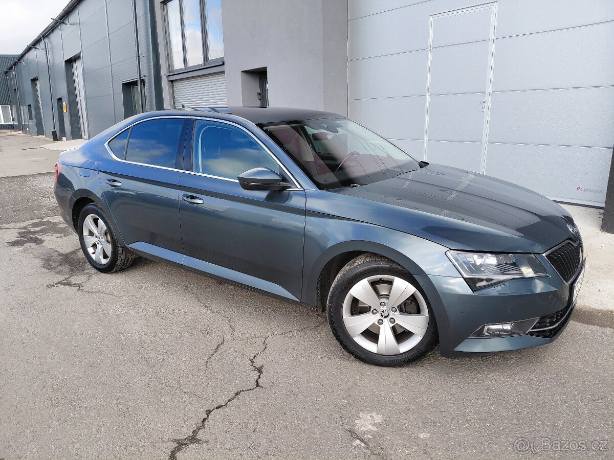 SUPERB III 2.0TDi, r.17 210000km, po rozvodech, NAVI, MANUÁL - 5