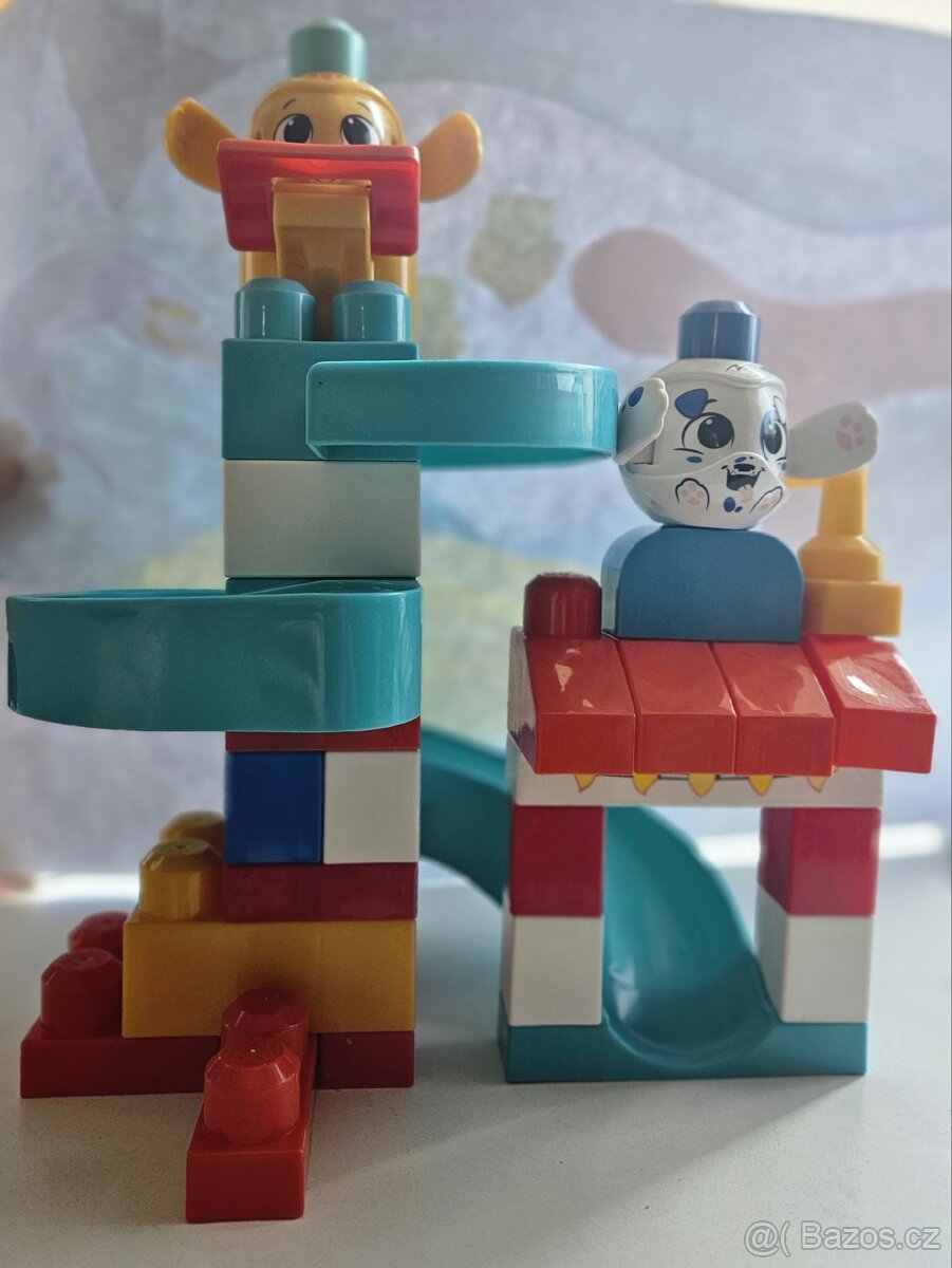 Mega Bloks Peek a Blocks velká honička - 5