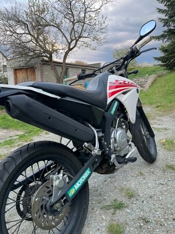 YAMAHA XT125X - 5