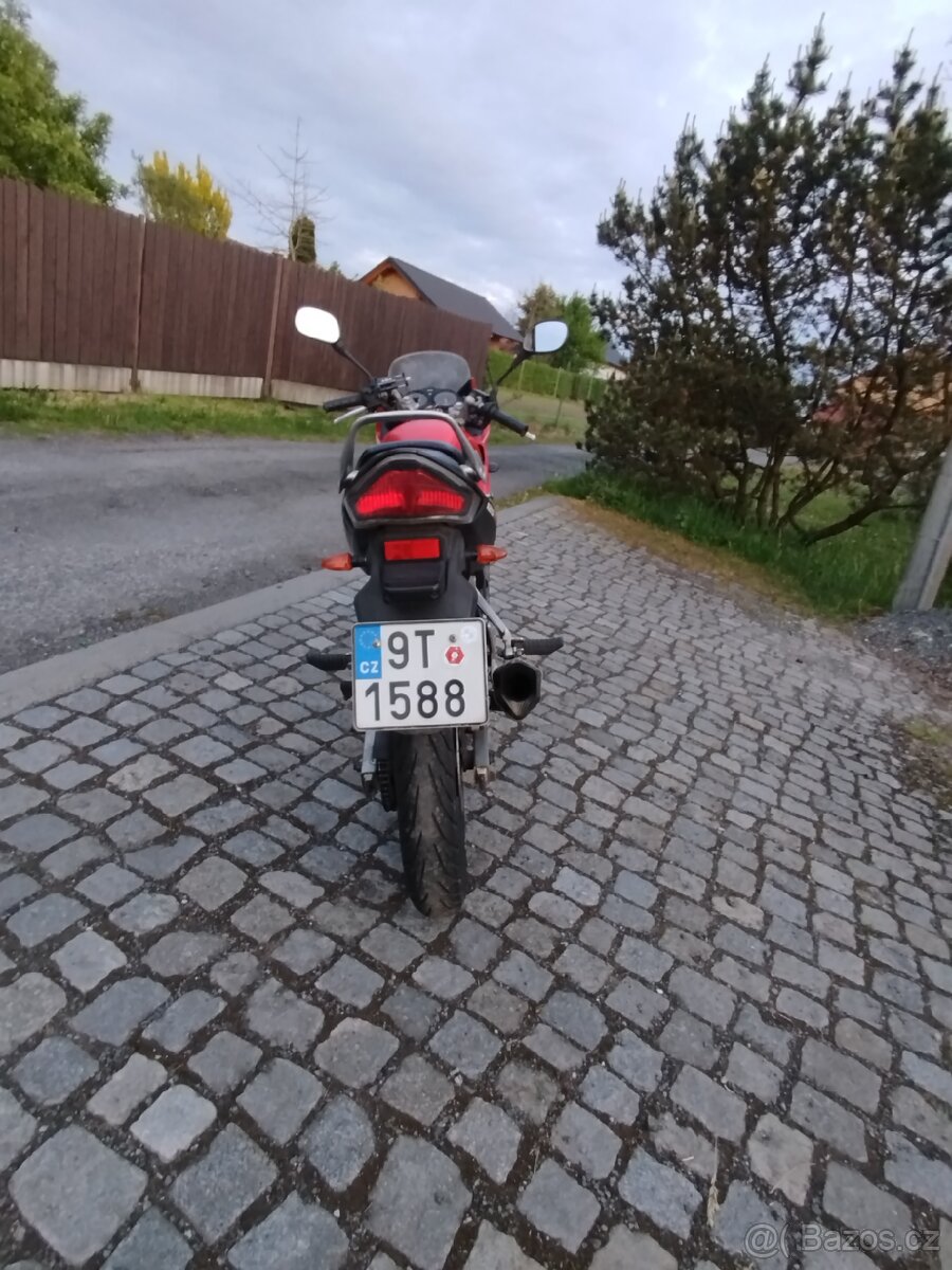 Honda cbr125r 2004 - 5