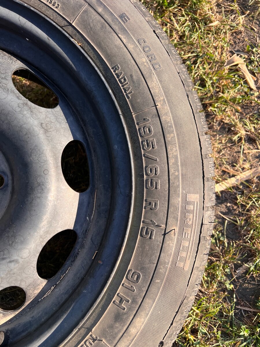 Pirelli P 4000 - 5