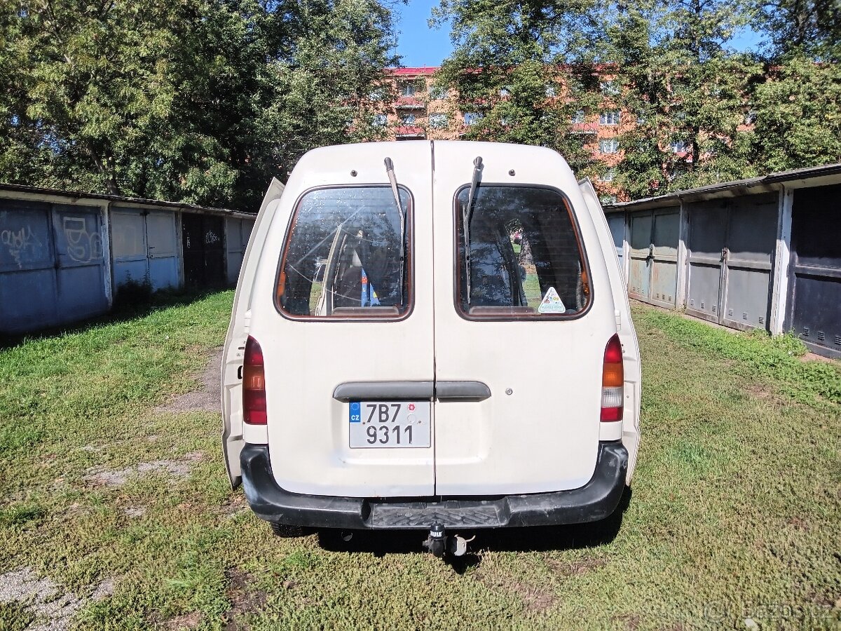 Prodám Nissan Vanette Cargo 2.3D - 5