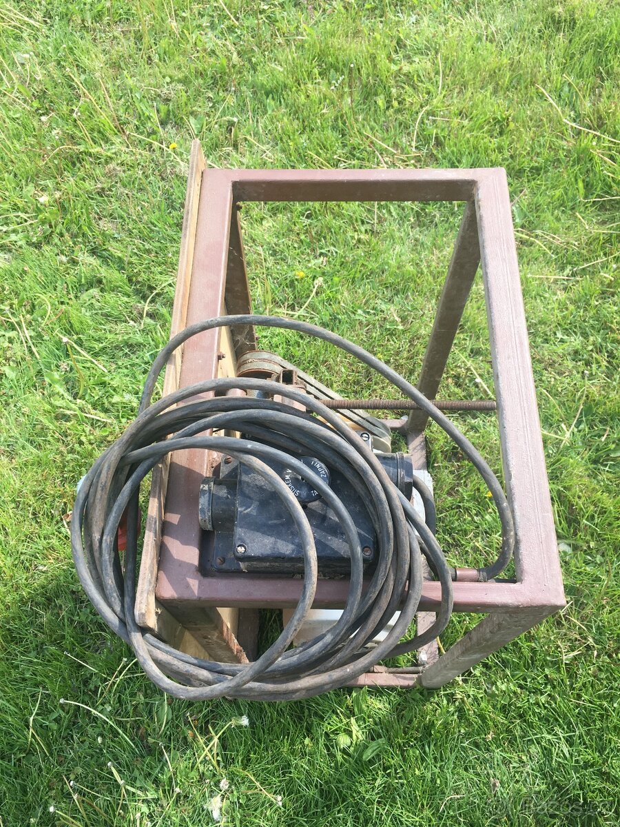 Kotoučová modelářská pila na dřevo - 5