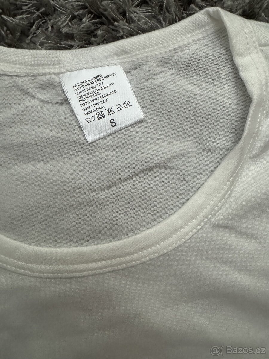 Nové tričko se sobem oversized - 5