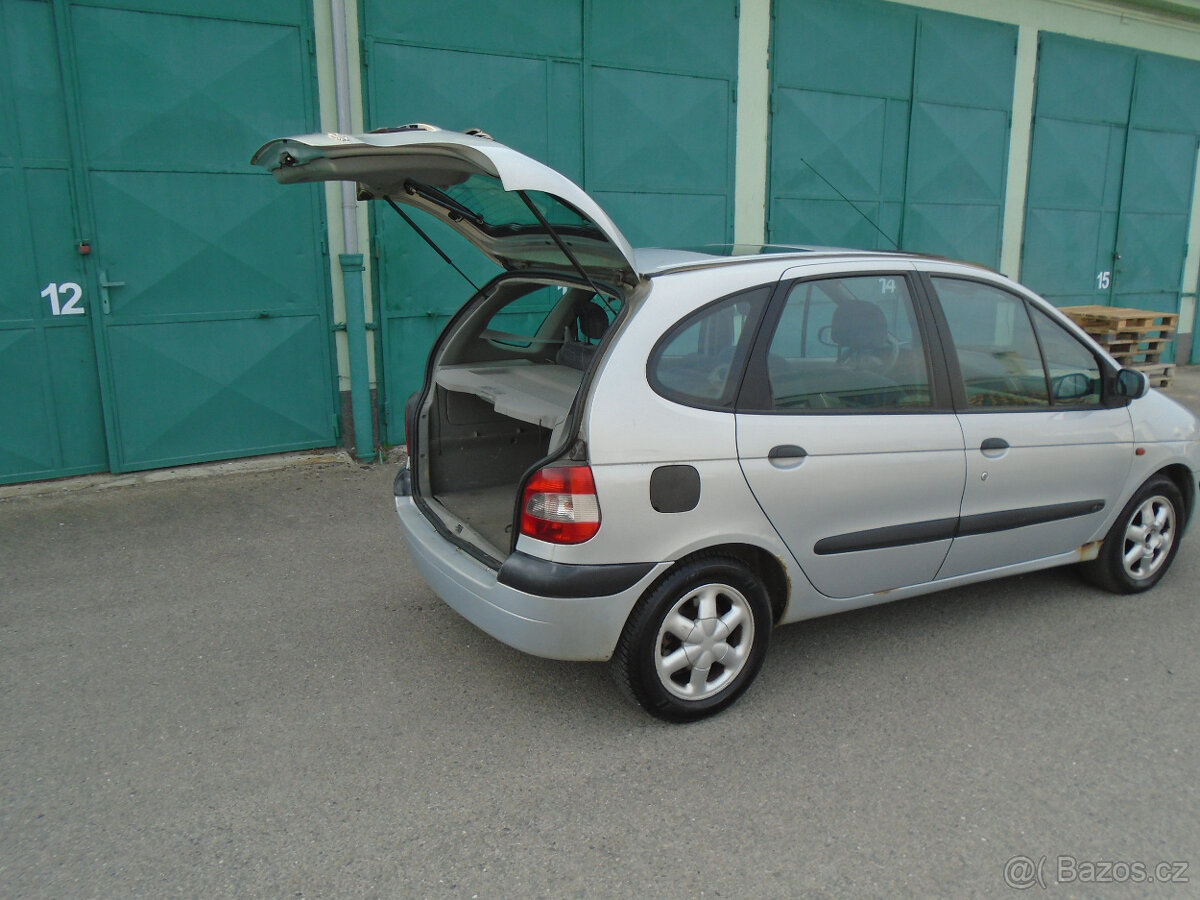 Renault Megane Scenic 1.6 16V - 5