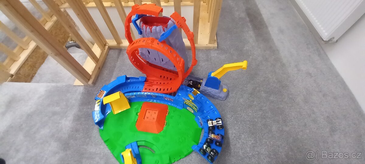 Hot Wheels Moster Truck - 5