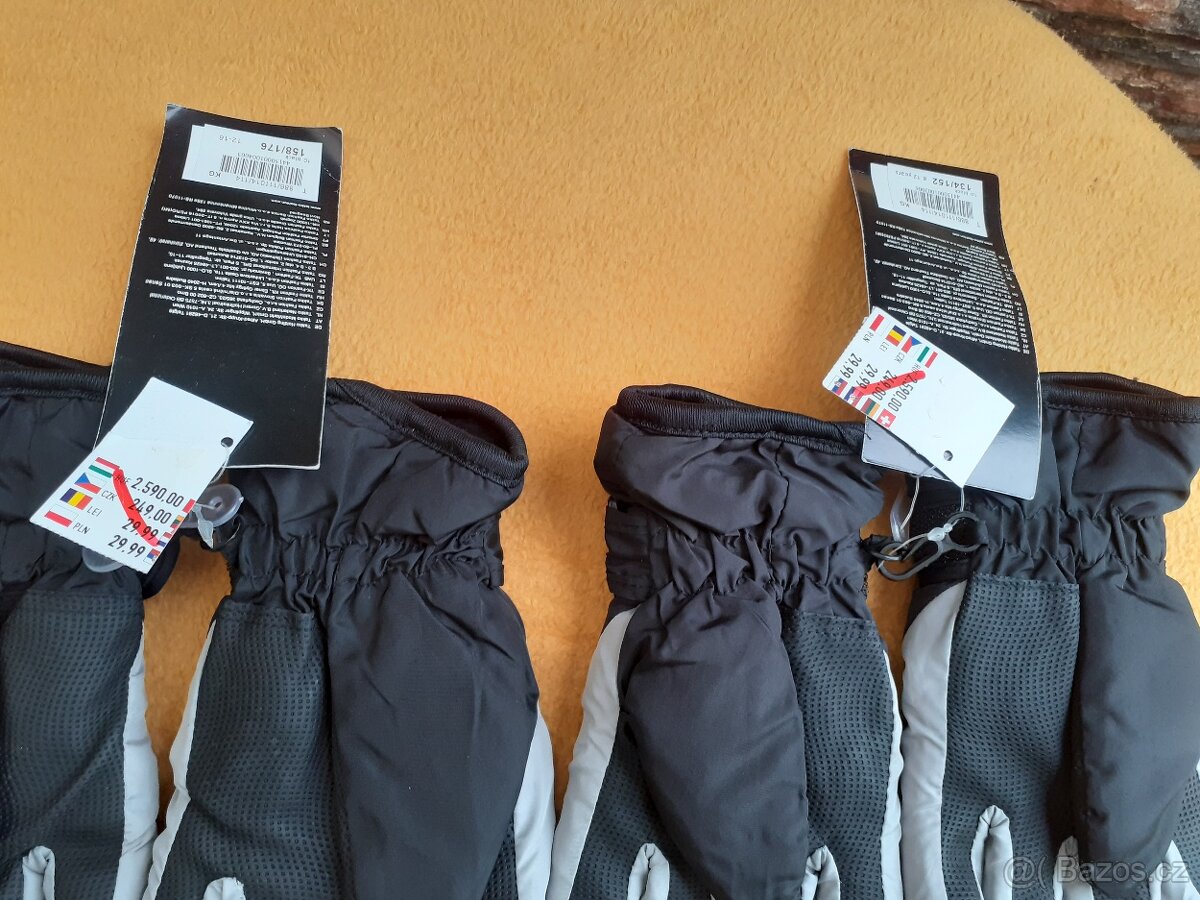 Prodám 2 páry dětských rukavic, vel. zhruba 7 - 10 roků - 5