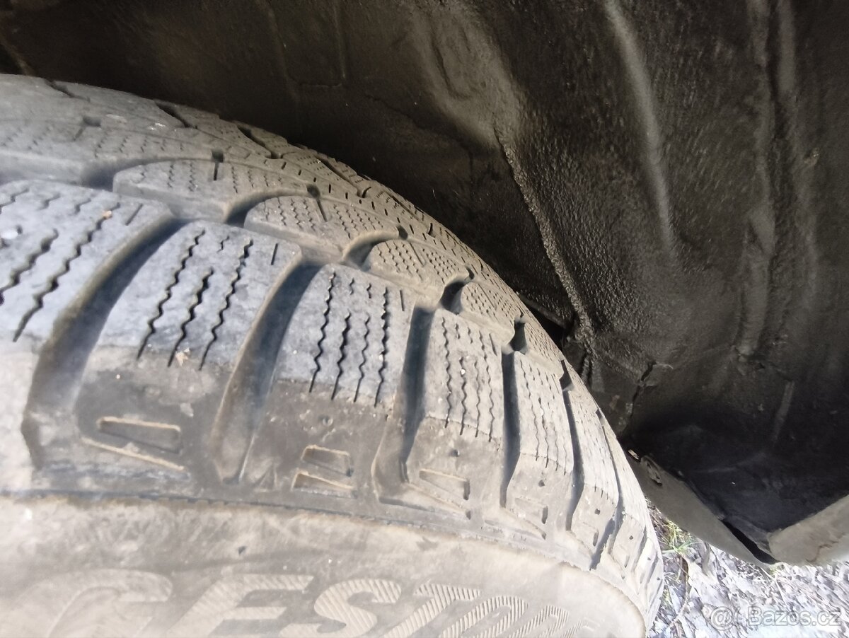 Nissan xtrail 2.2 D,4x4,2003, STK 11/27 - 5