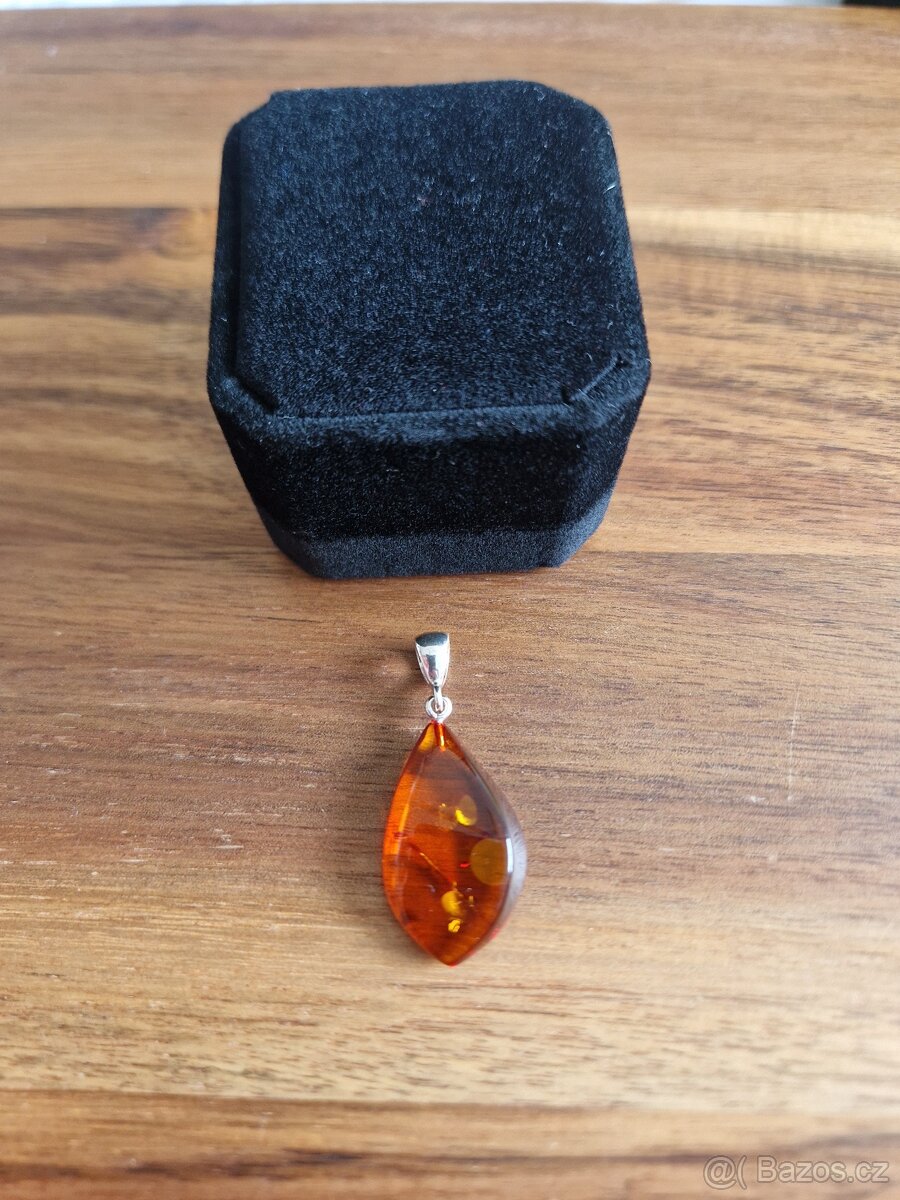 Nový krásný velký stříbrný přívěsek s jantarem - 5