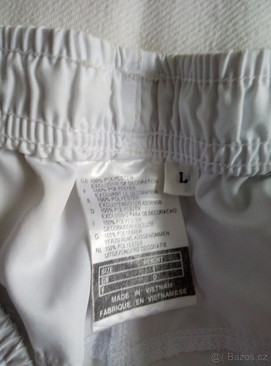 Dámské šortky NIKE,UMBRO,kšiltovka DOMINATOR - 5