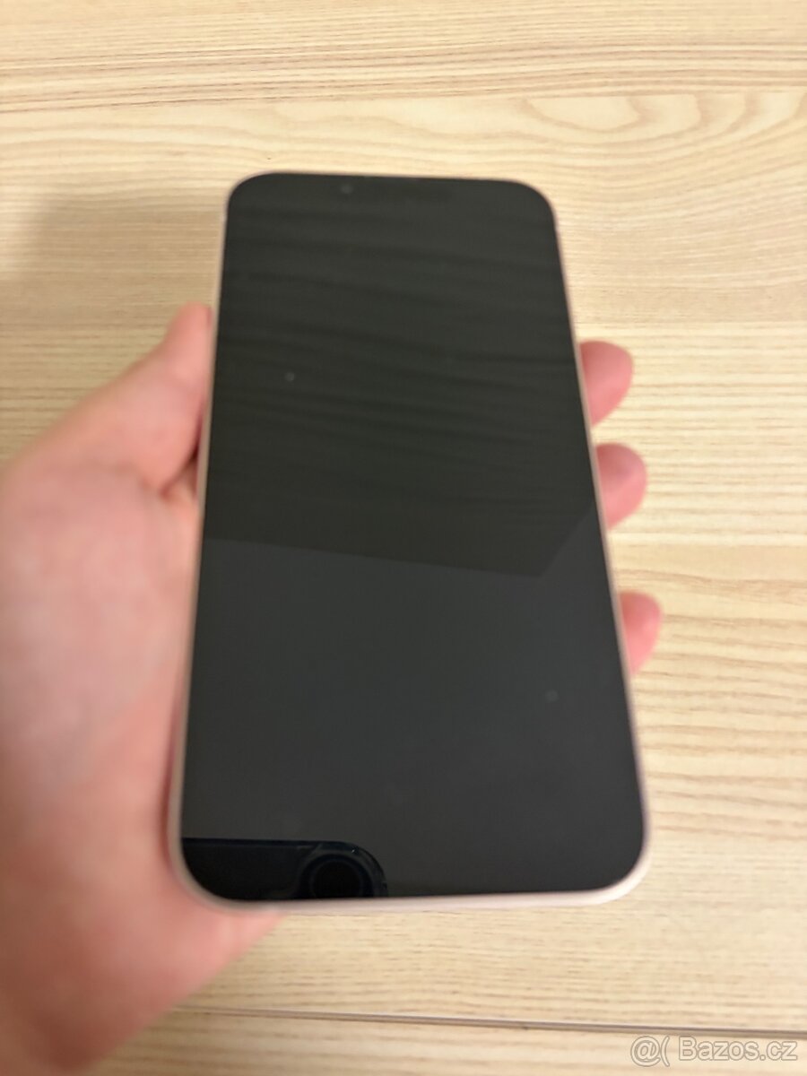 Prodám IPhone 13 128 - 5