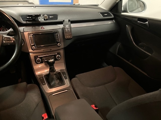 VW Passat B6 Variant Bluemotion 1.6 TDI 77 kW, r.v. 2010 - 5