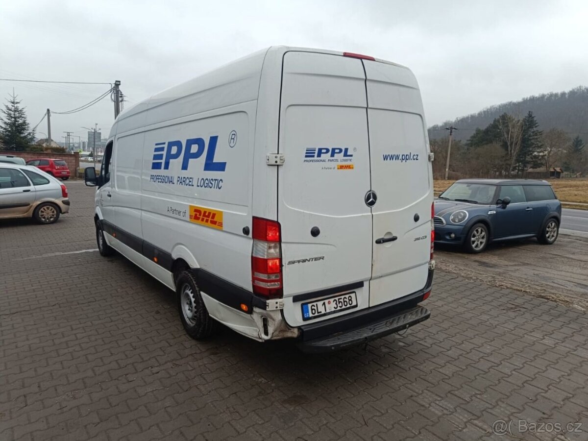 Mercedes-Benz Sprinter - 5