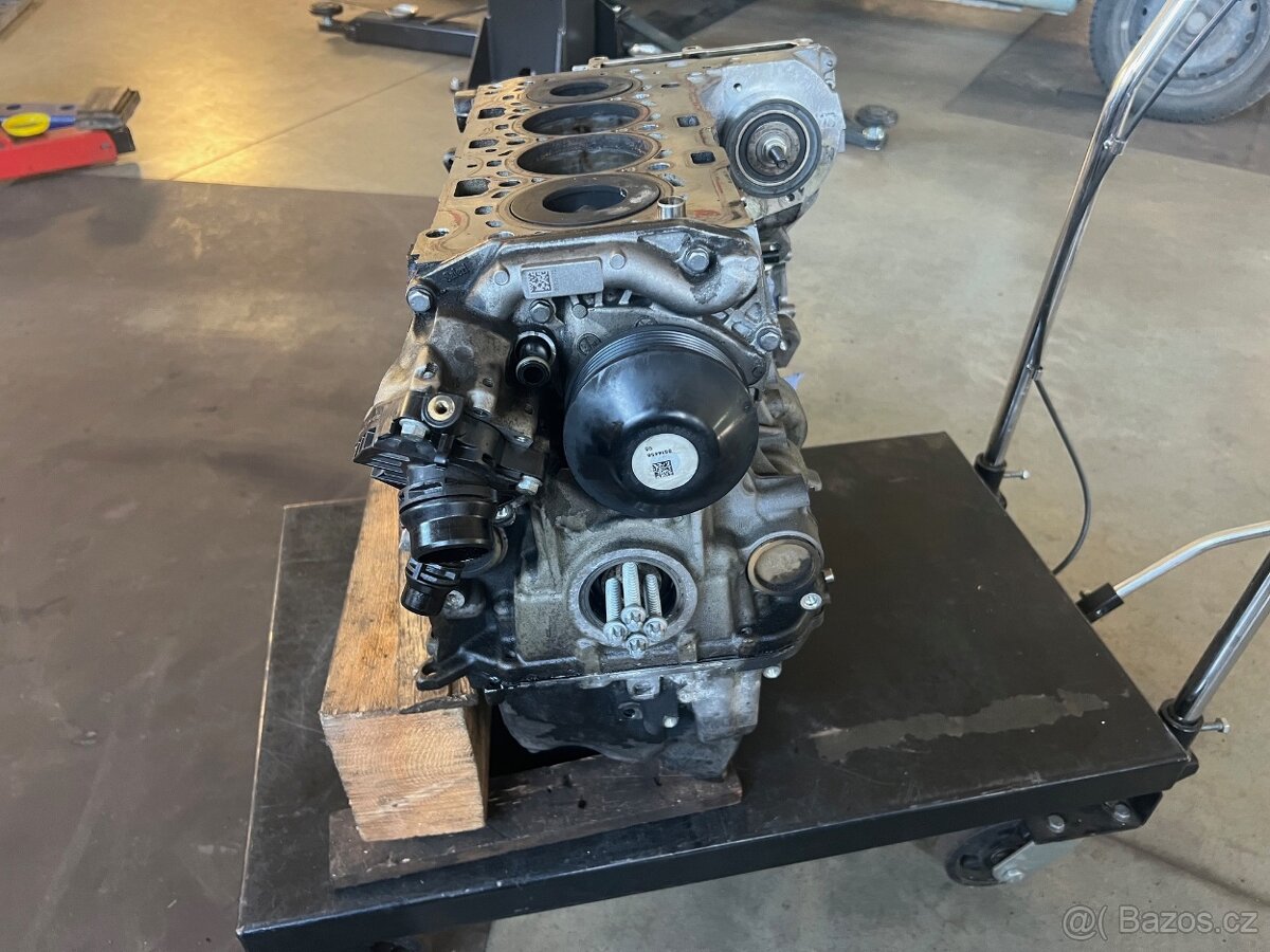 BMW B47D20B motor - 5