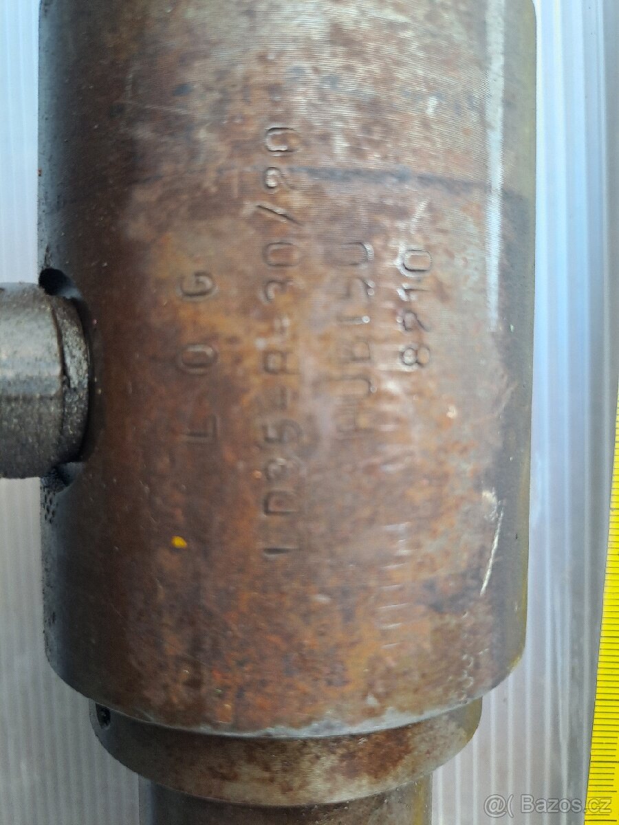 Hydraulický válec - 5