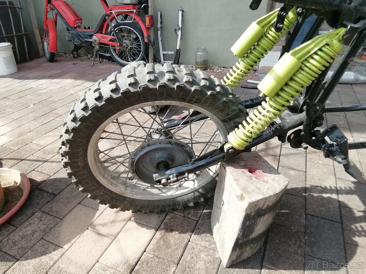 Predam CZ cros bez motora. - 5