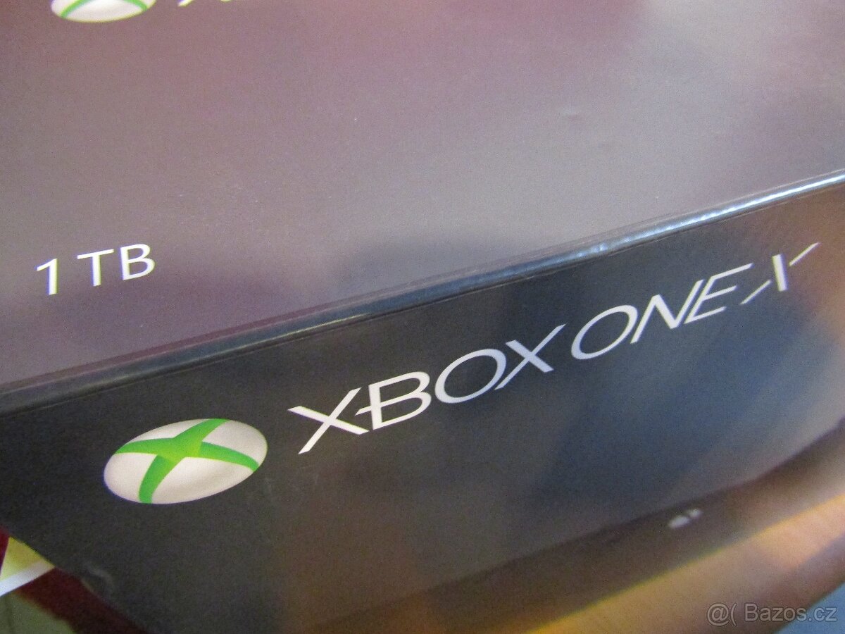 XBOX ONE X - 5