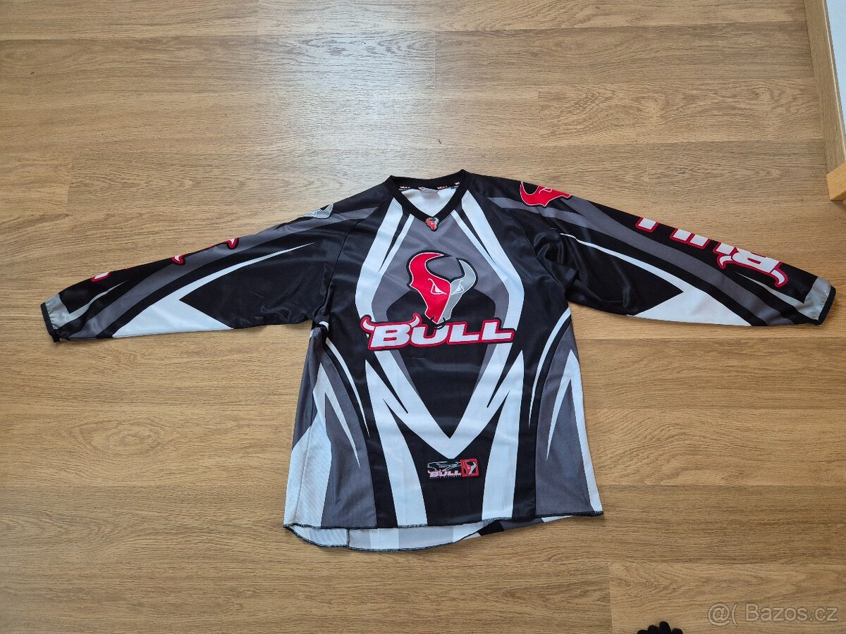 Prodám motokrosový set BULL - 5