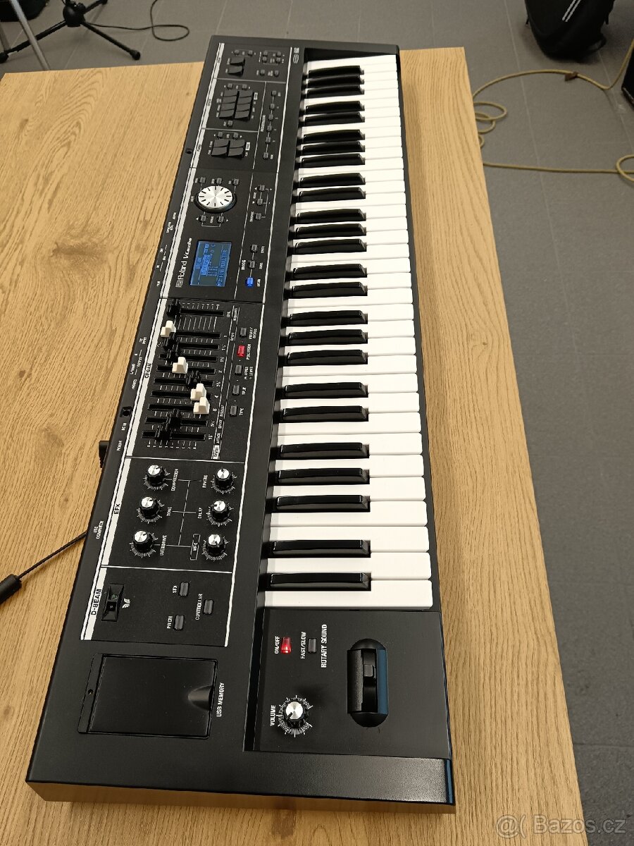 ROLAND VR-09-B V COMBO syntezátor - 5