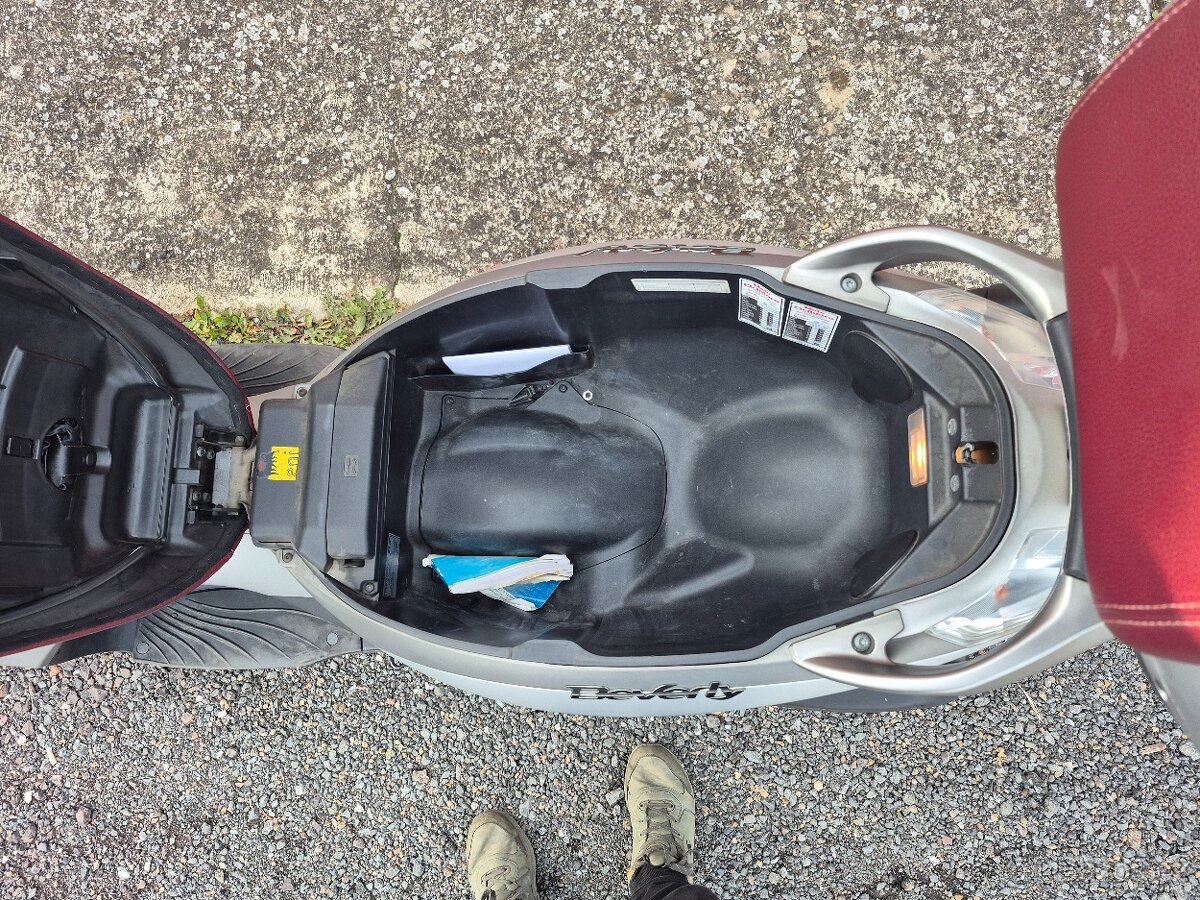 Piaggio Beverly 350 - 5