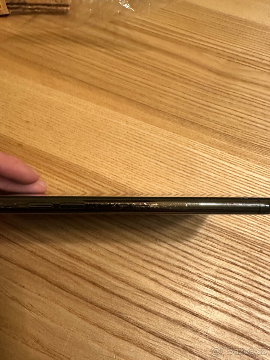 IPhone X 256 GB + příslušenství zdarma - 5