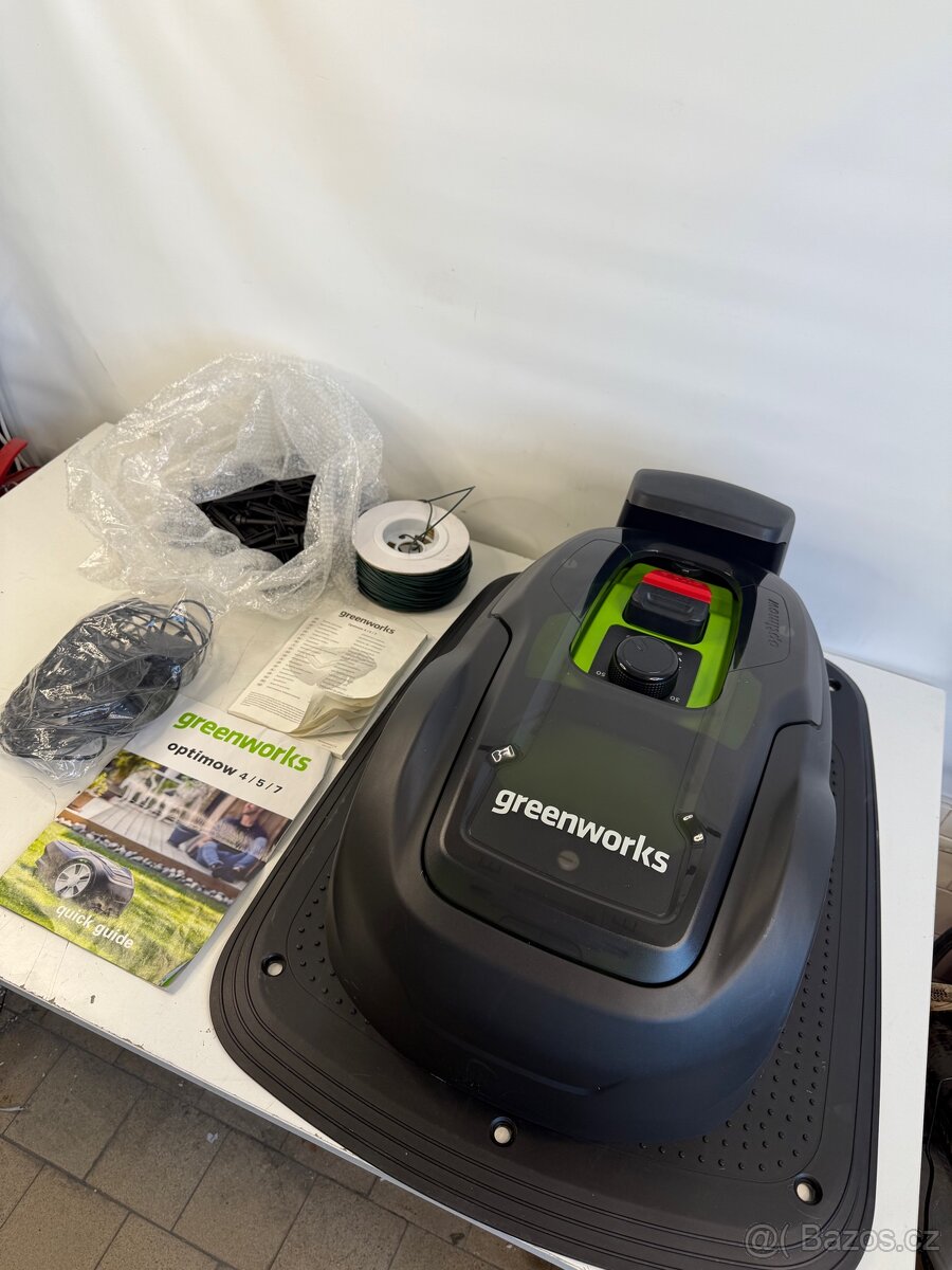 Robotická sekačka Greenworks Optimow 450 - 5