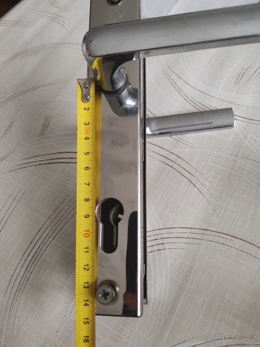 Bezpečnostní kování na dveře - 5