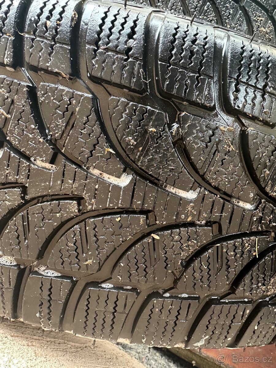 Kola VW + zimní pneu Bridgestone - 5