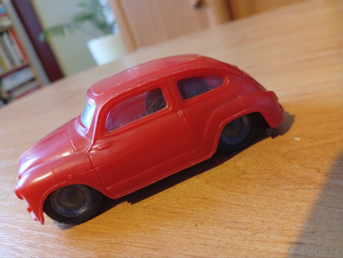 Ites autíčko velmj starý - 5