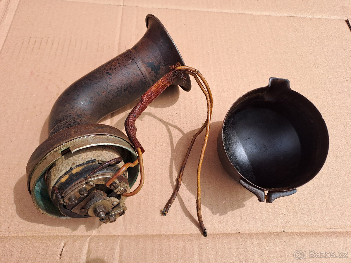 klaksony Bosch, Hella, světlo Bosch, víčko BMW 2002 - 5