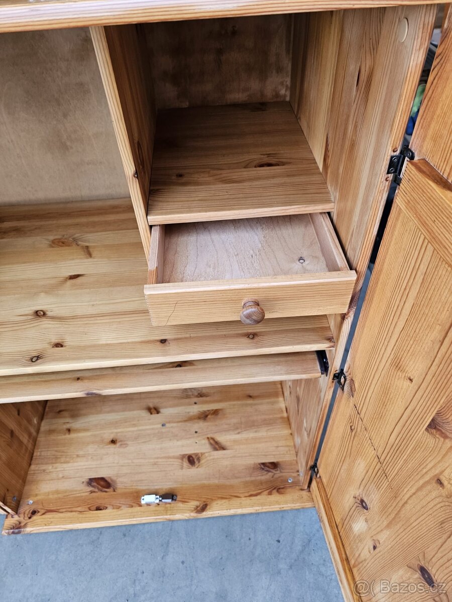 Dřevěná skříňka - 5