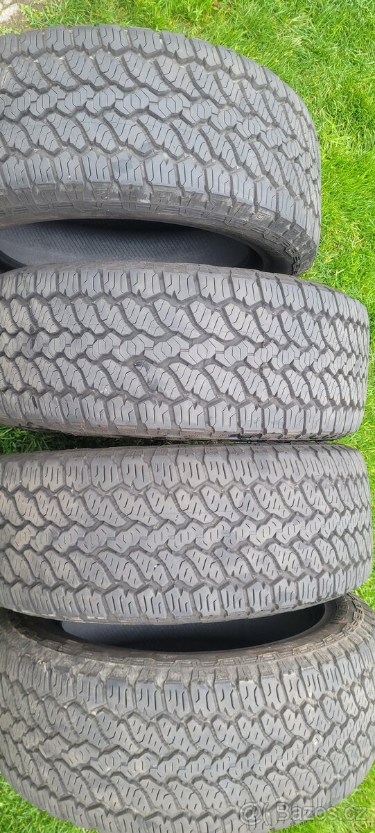 Zimní pneu 235/55/18 DOT4322 8,9mm - 5