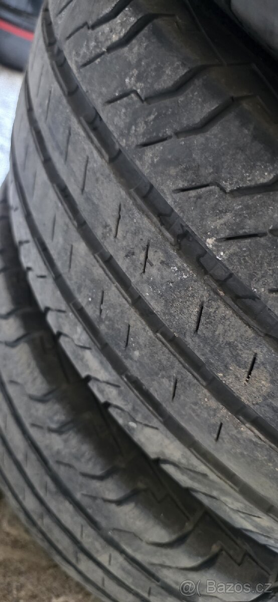 215/70 r15c letní - 5