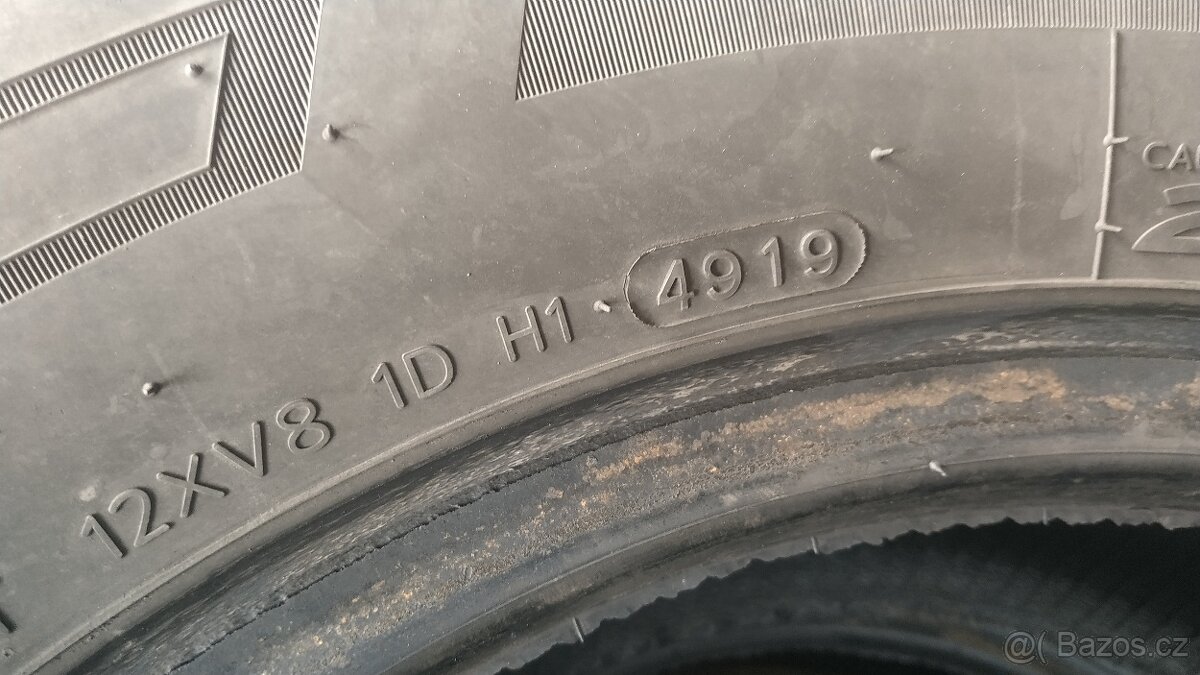 Zimní pneu 235/65/16c - 5