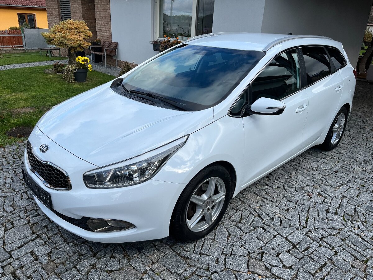 KIA CEED COMBI 1.6 CRDi NEBOURÁNO PLNÁ SERVISNÍ HISTORIE - 5