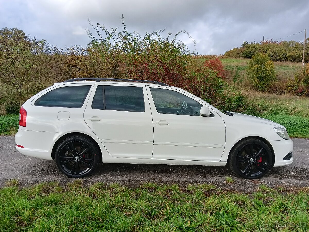 Škoda Octavia RS 2.0 TDI 125kw DSG Combi, Černá alcantara - 5
