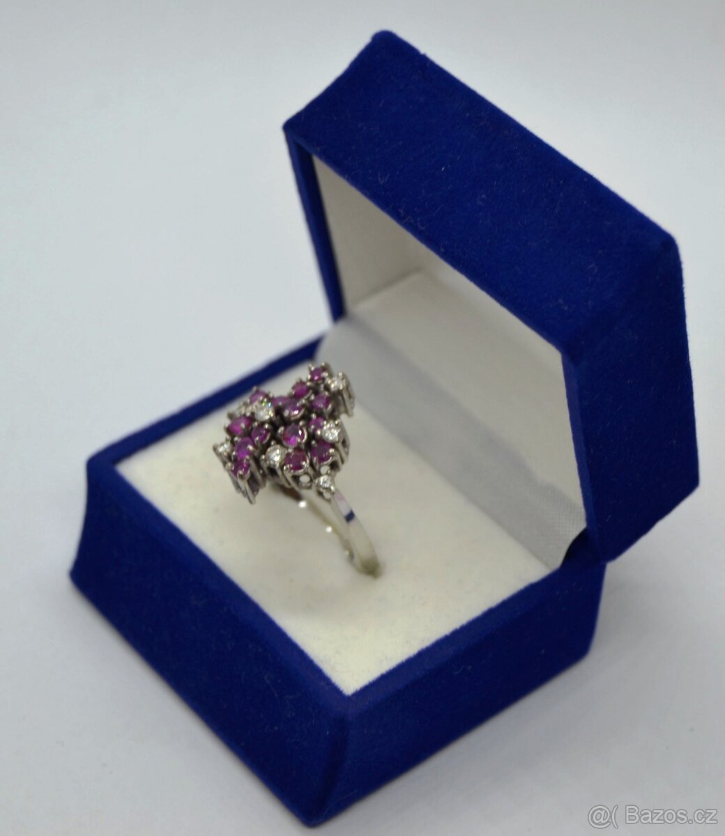 Zlatý prsten s brilianty a rubíny - 5