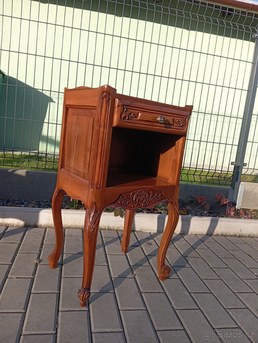 Starožitný noční stolek - 5