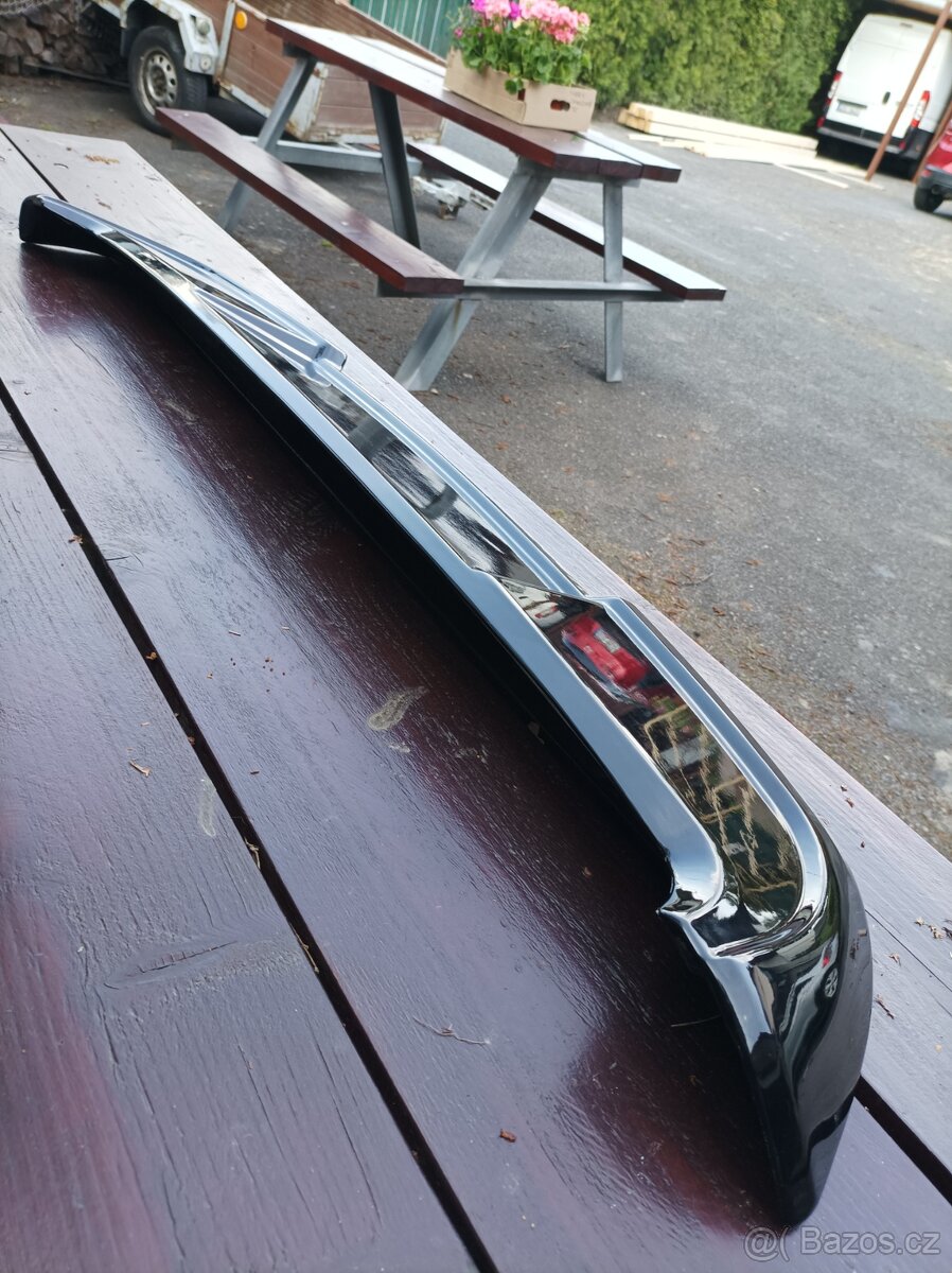 Střešní opojler - 5