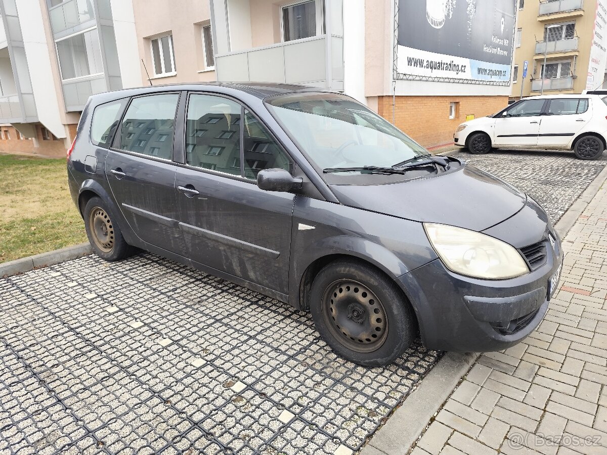 Renault Megane scenic - 5