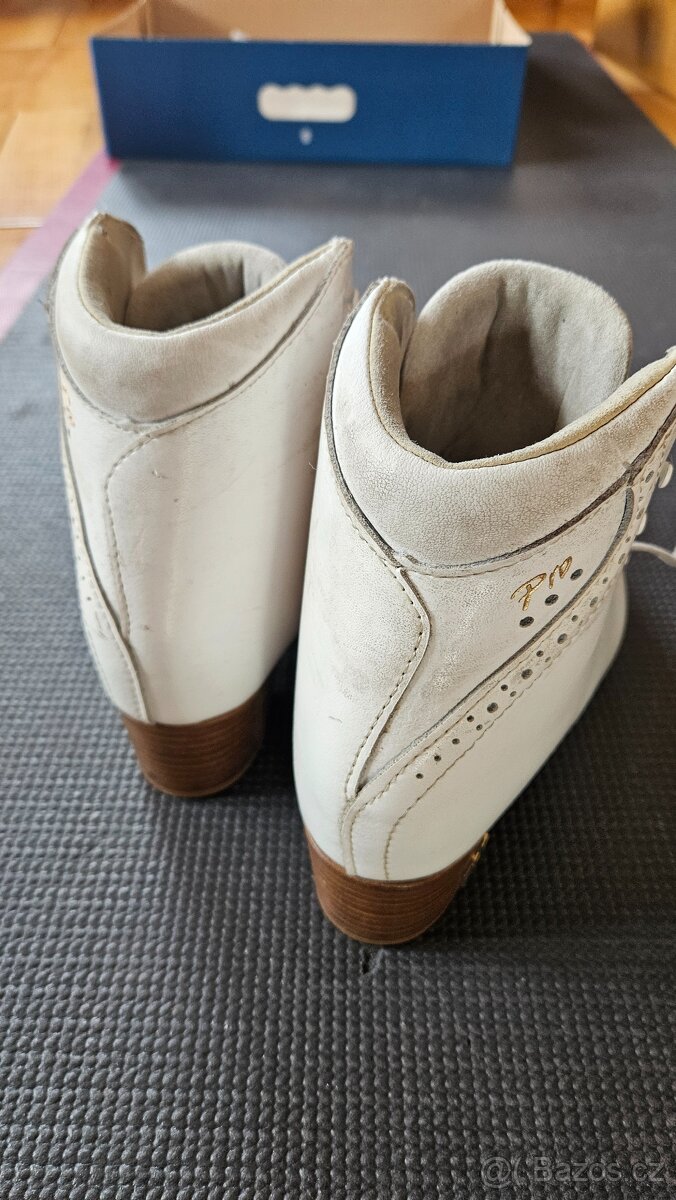 Krasobrusle zn. Risport RF 3 PRO - 5