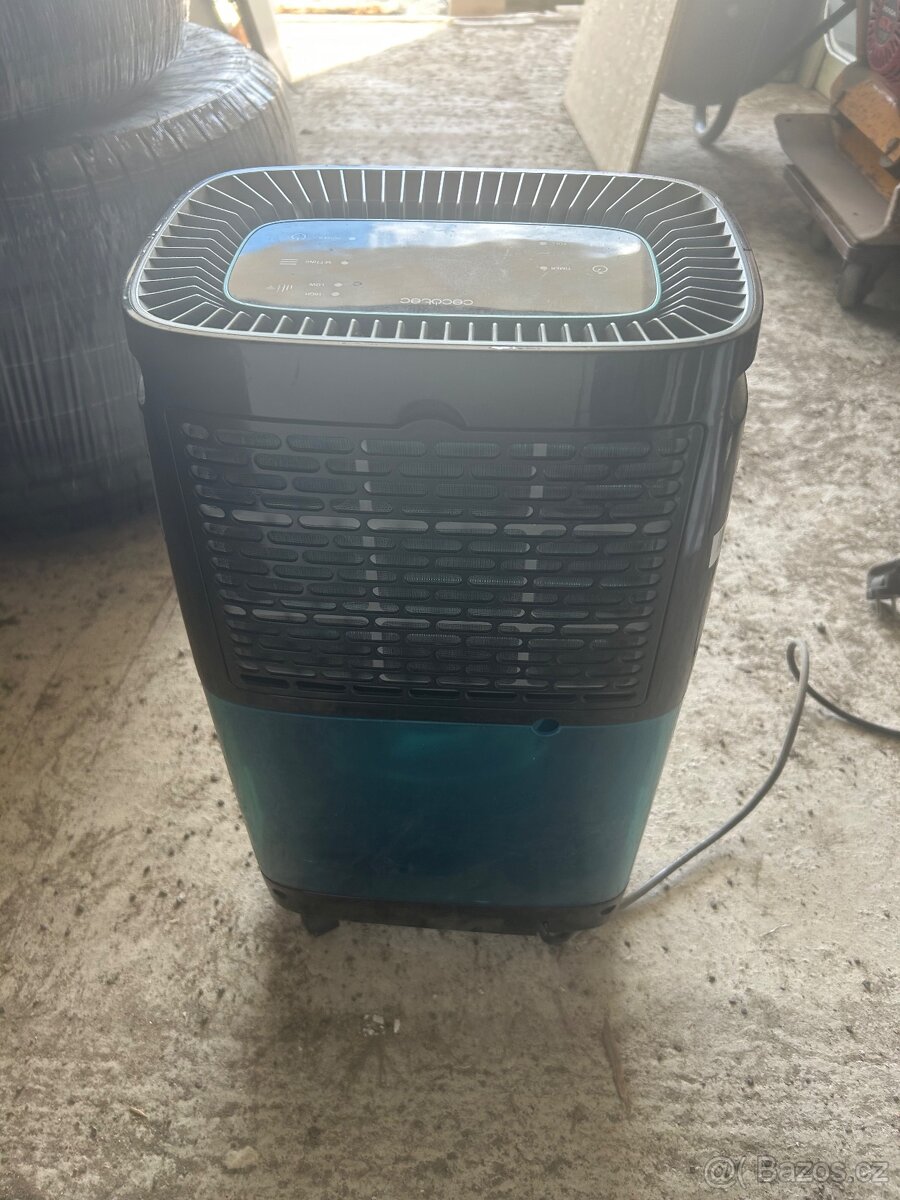Prodám odvlhčovač Cecotec - 5